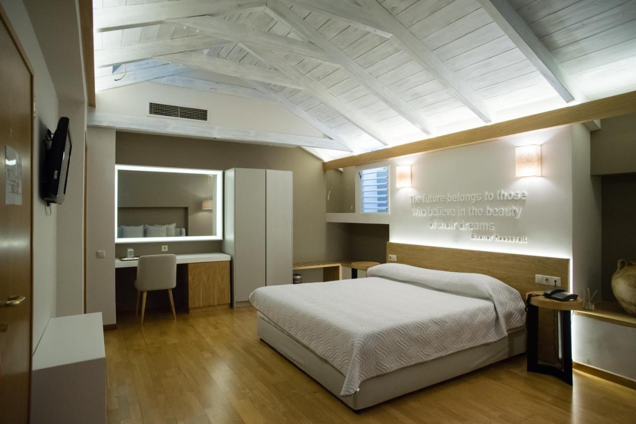 Byzantino Hotel Патра Экстерьер фото